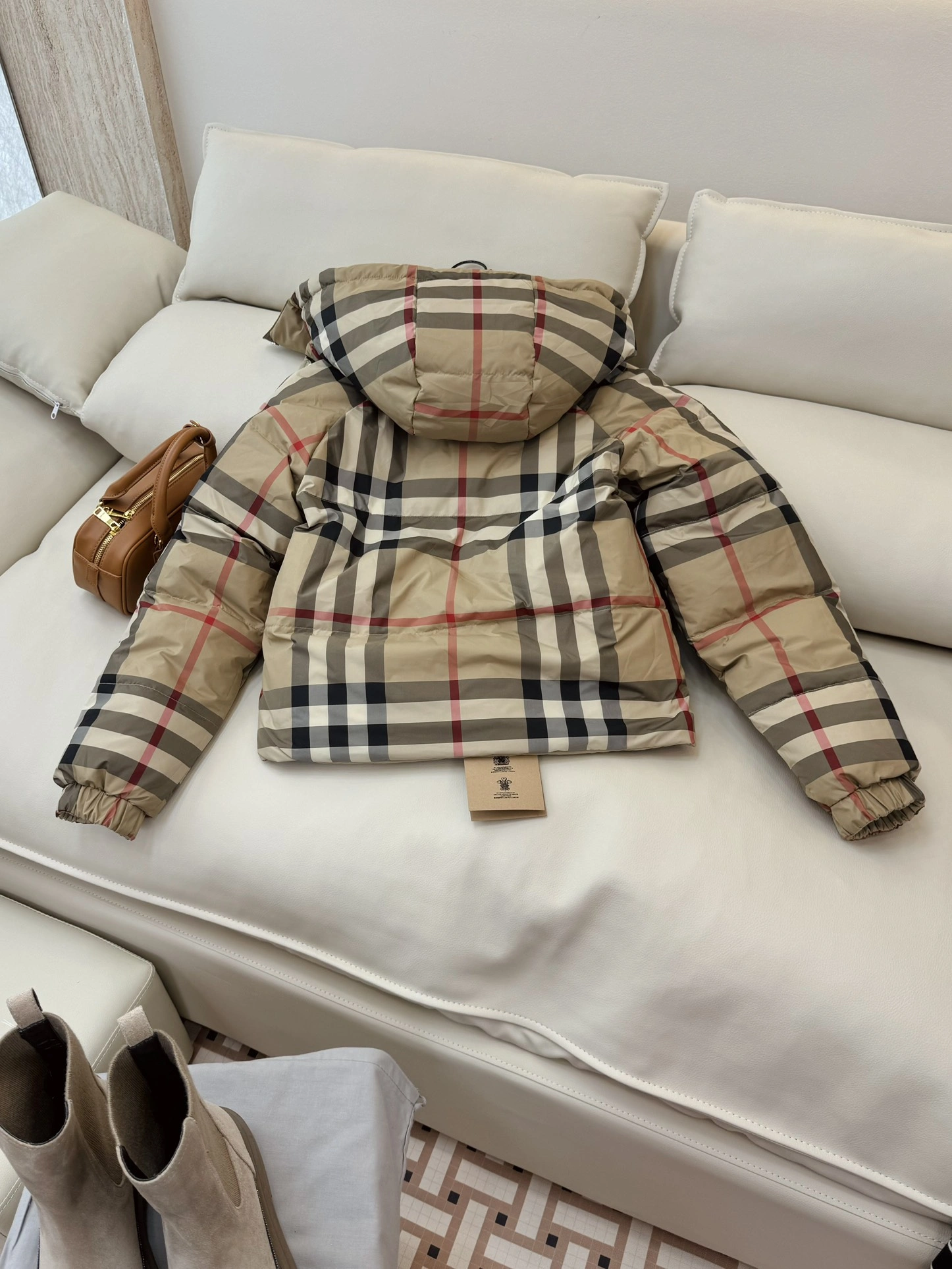 Resilient Burberry Down Jackets 106188