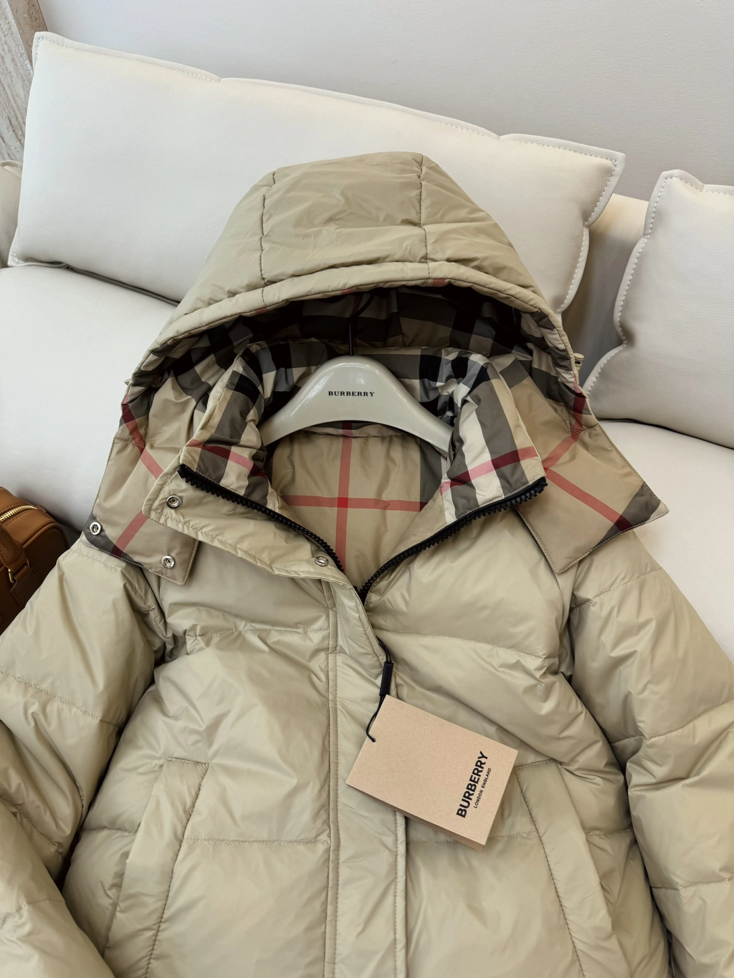 Resilient Burberry Down Jackets 106188
