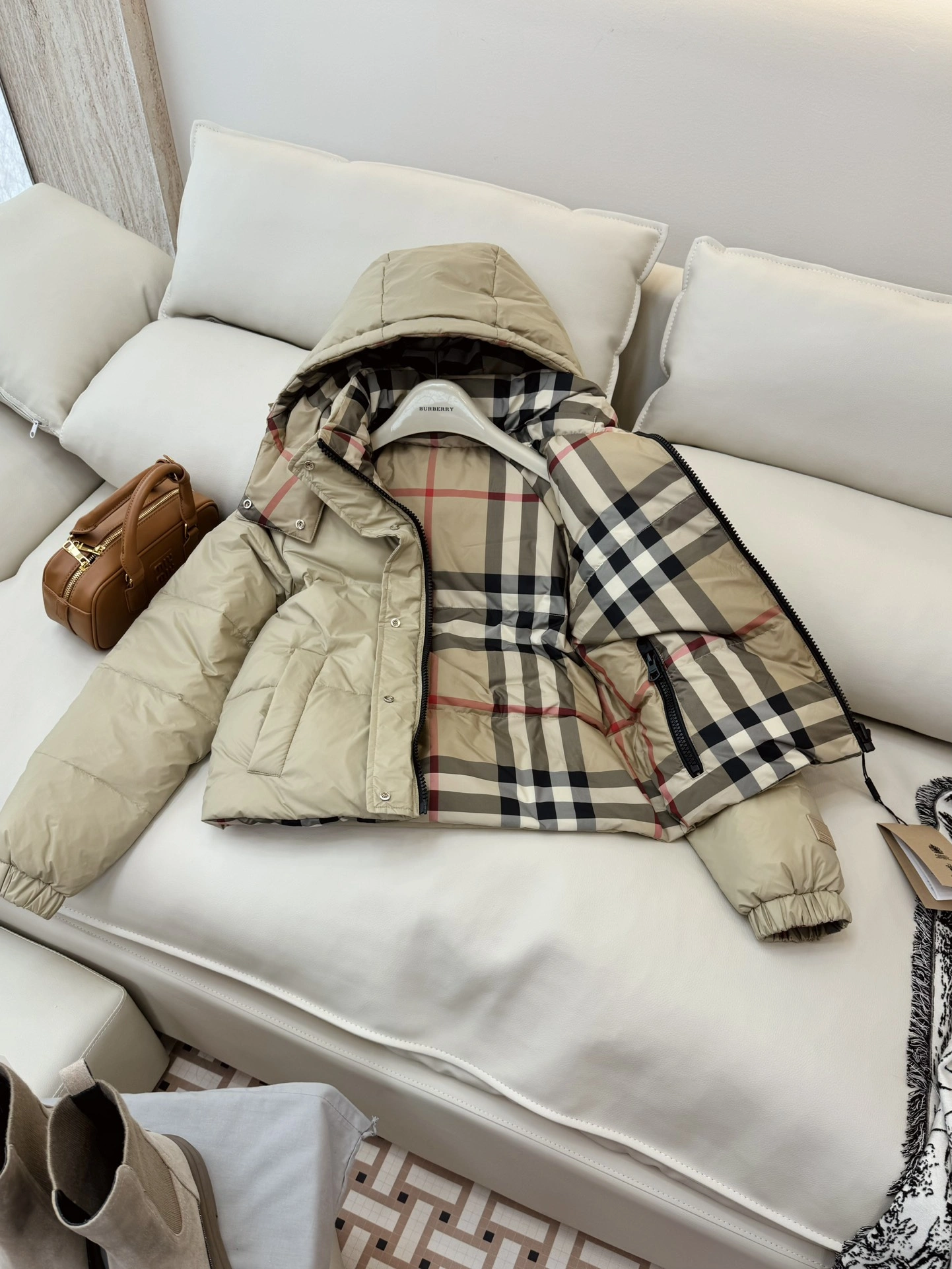 Resilient Burberry Down Jackets 106188