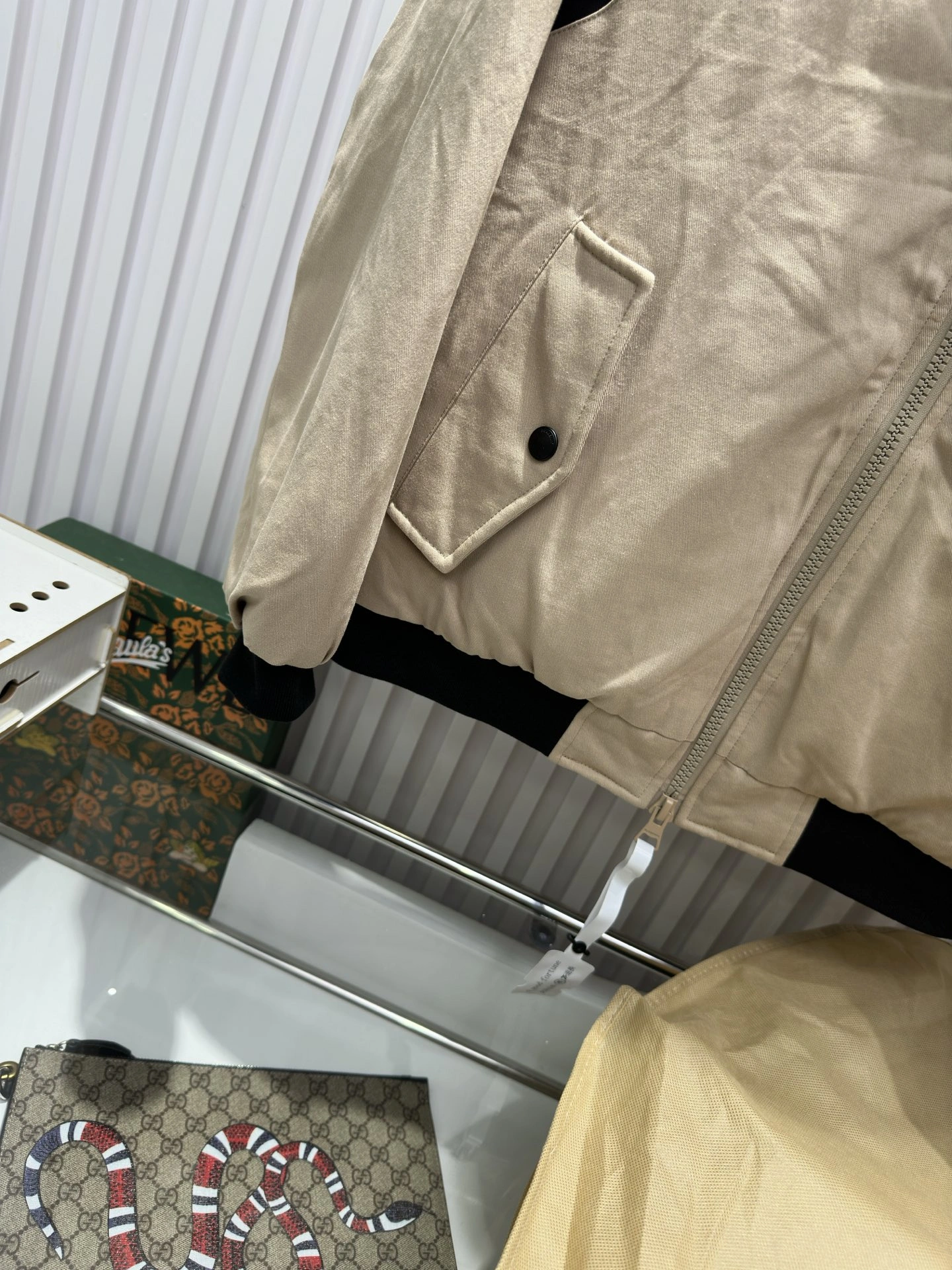 GoAnywhere Burberry Down Jackets 106112