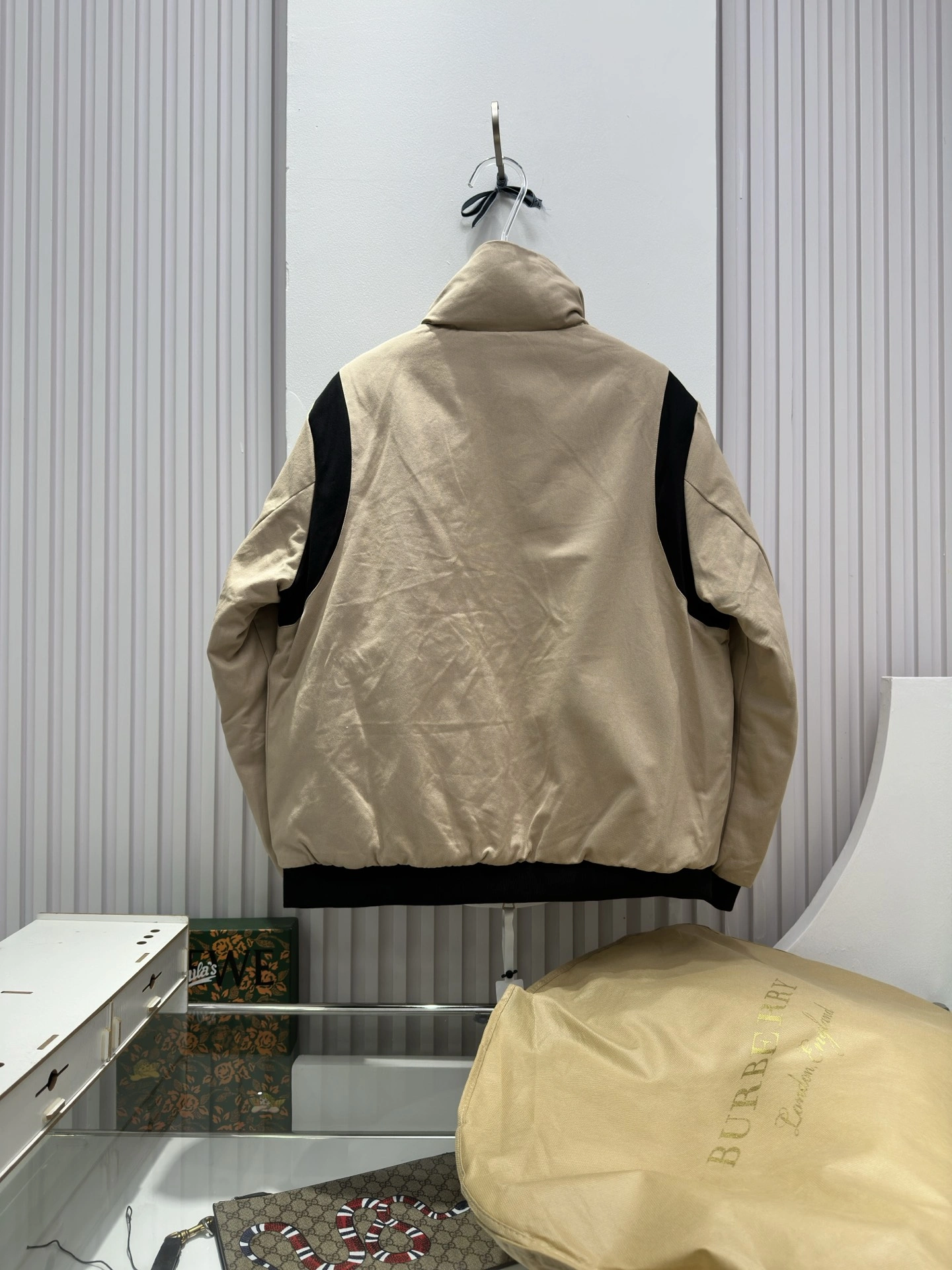 GoAnywhere Burberry Down Jackets 106112