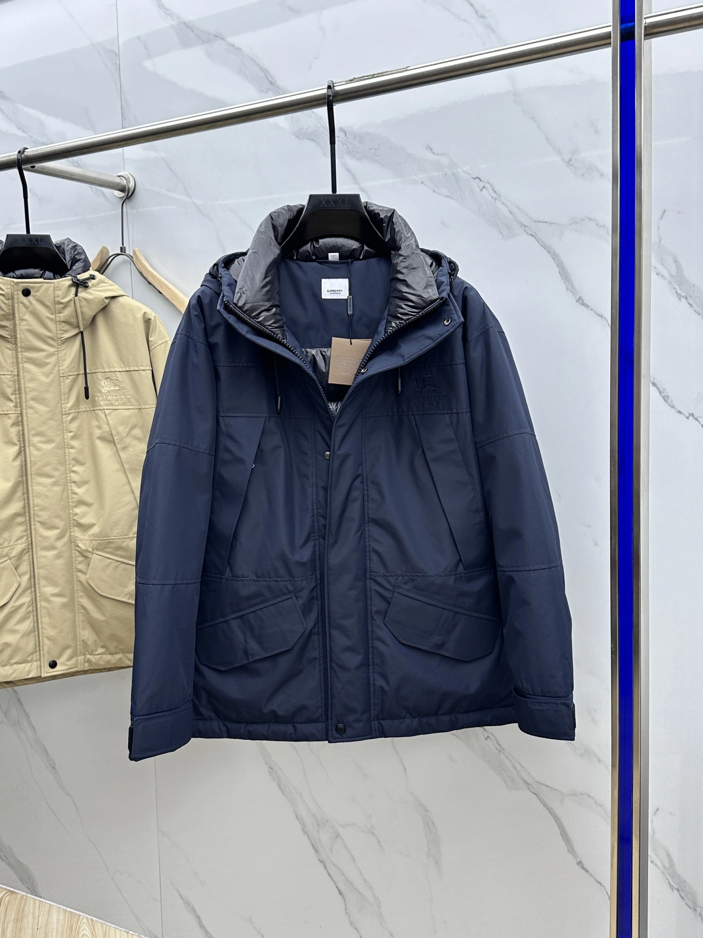 Burberry Down Jackets Sporty 106153