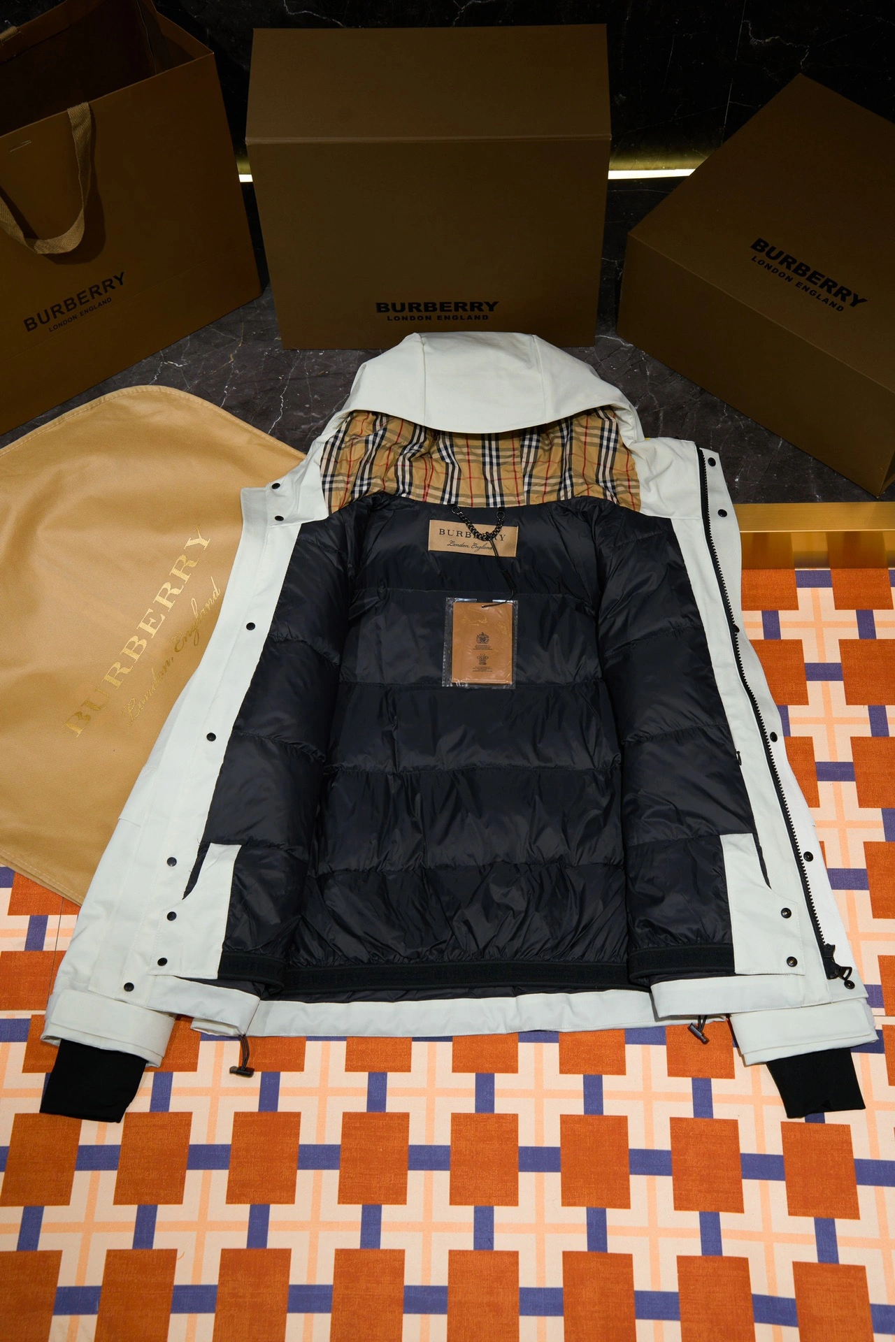 Burberry Down Jackets Neat 106149