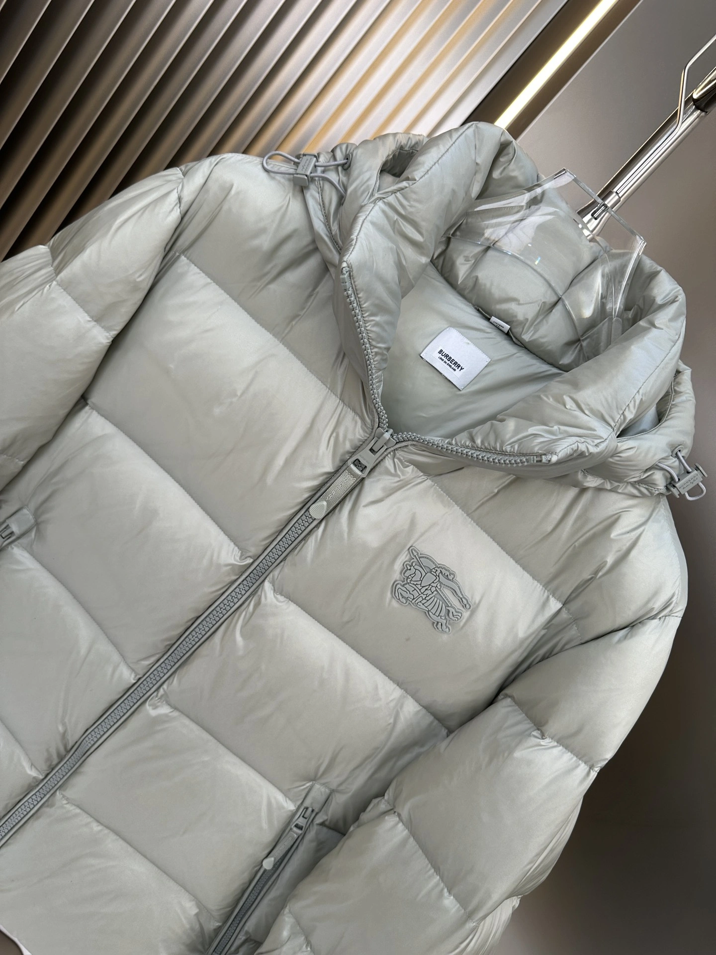 Modern Burberry Down Jackets 106087
