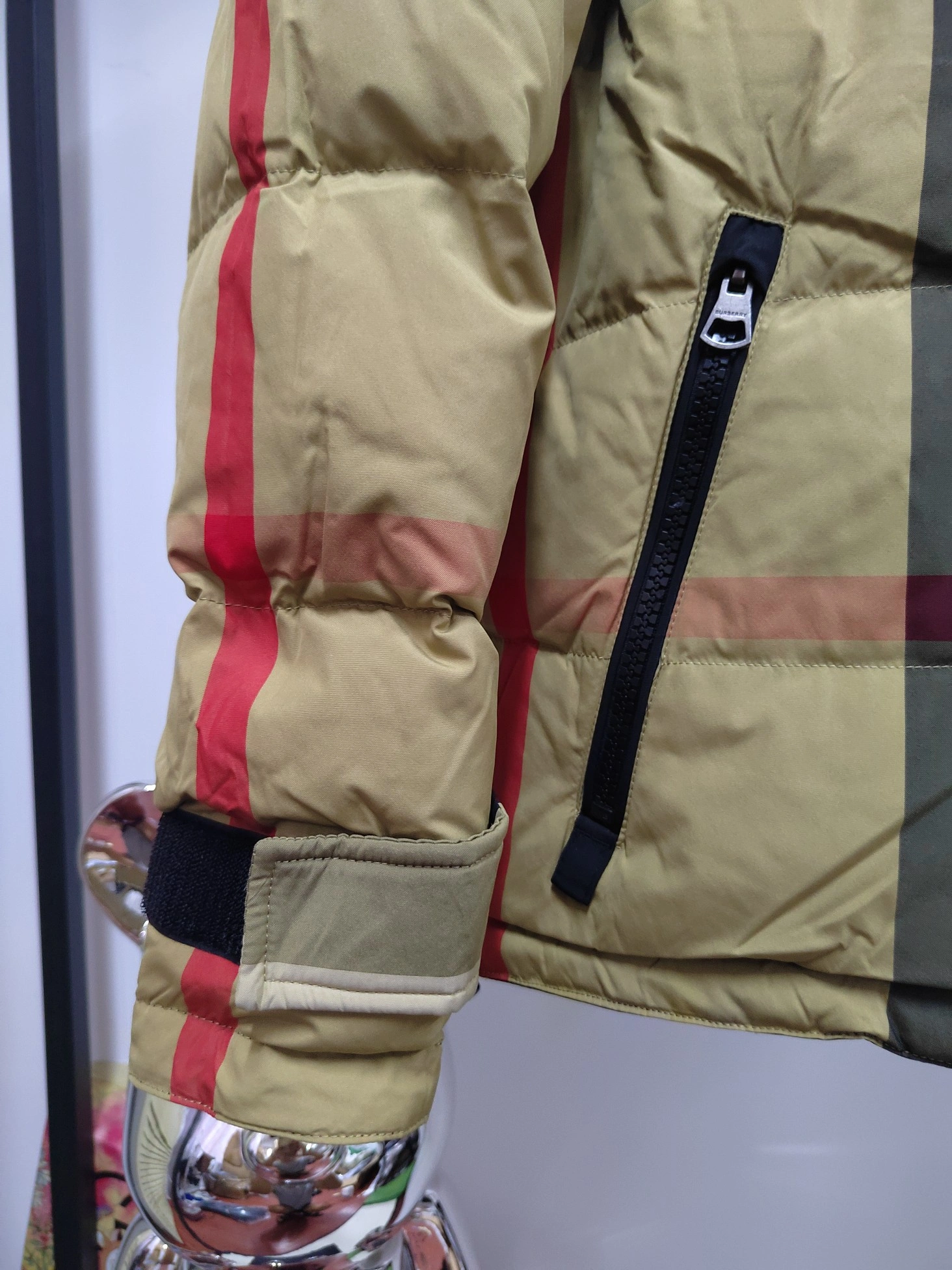 Burberry Down Jackets WellDesigned 106079