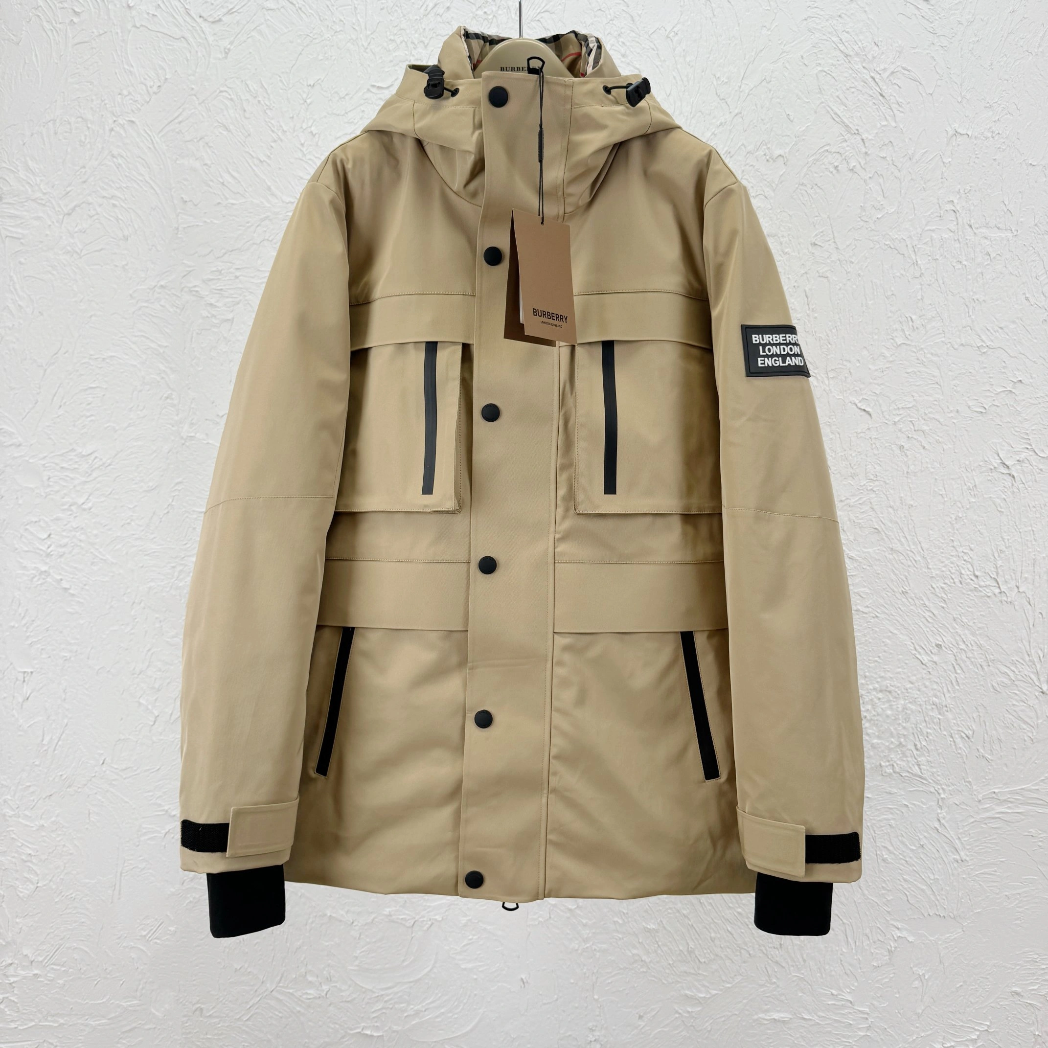 Reliable Burberry Down Jackets 106066