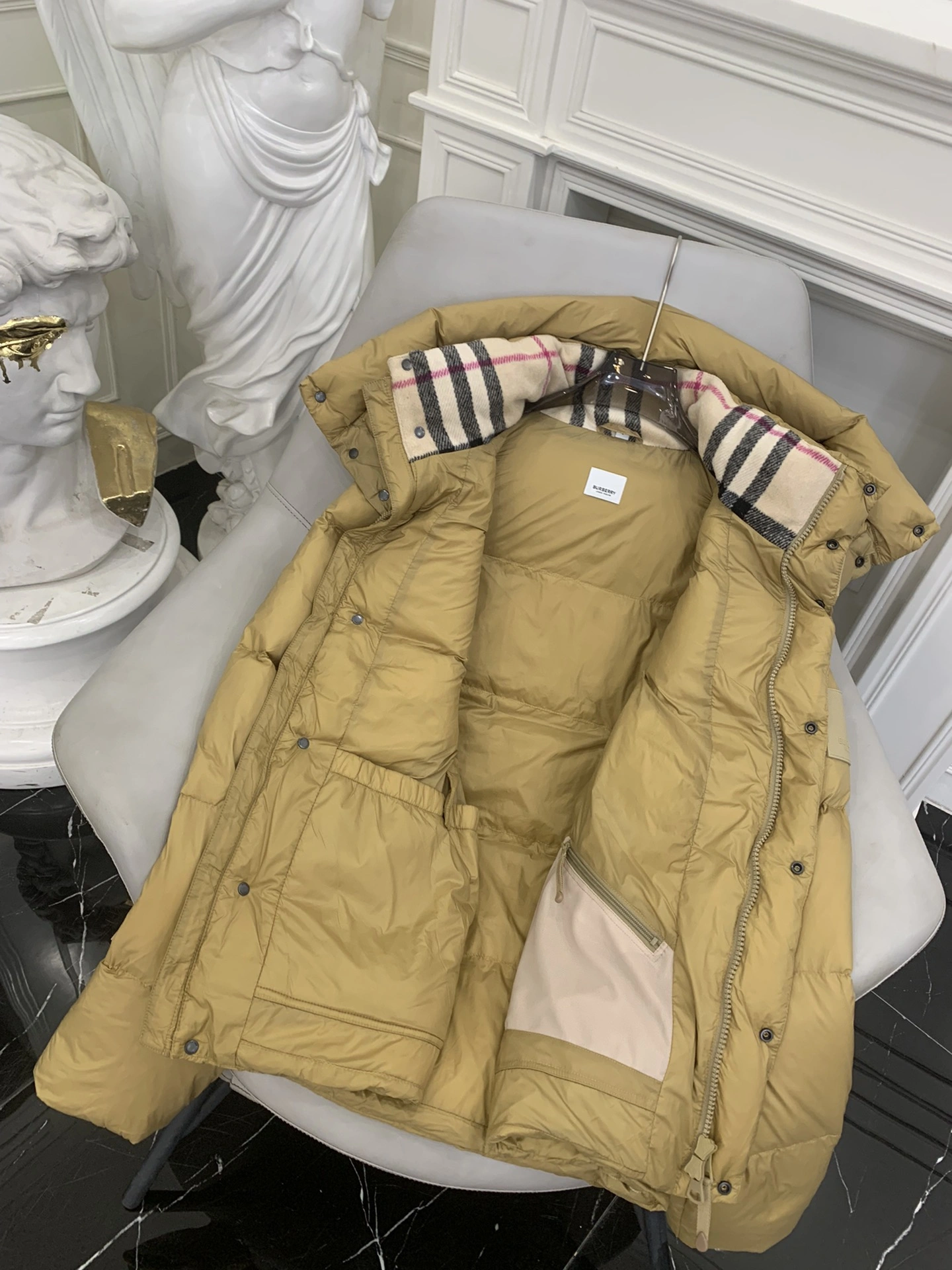 WaterResistant Burberry Down Jackets 106064