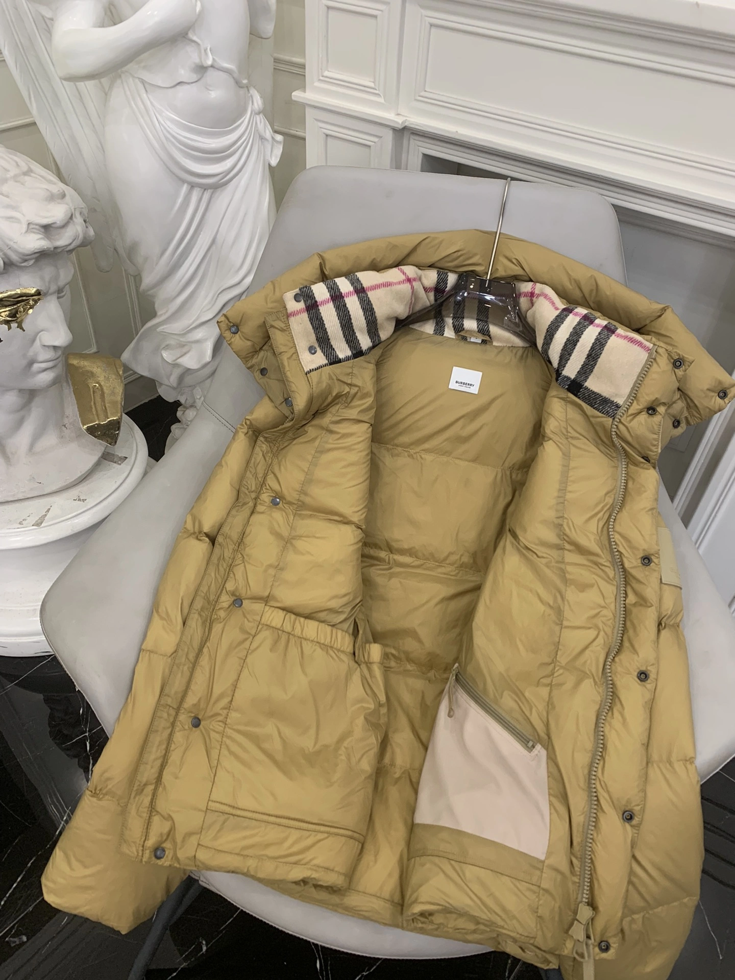 WaterResistant Burberry Down Jackets 106064