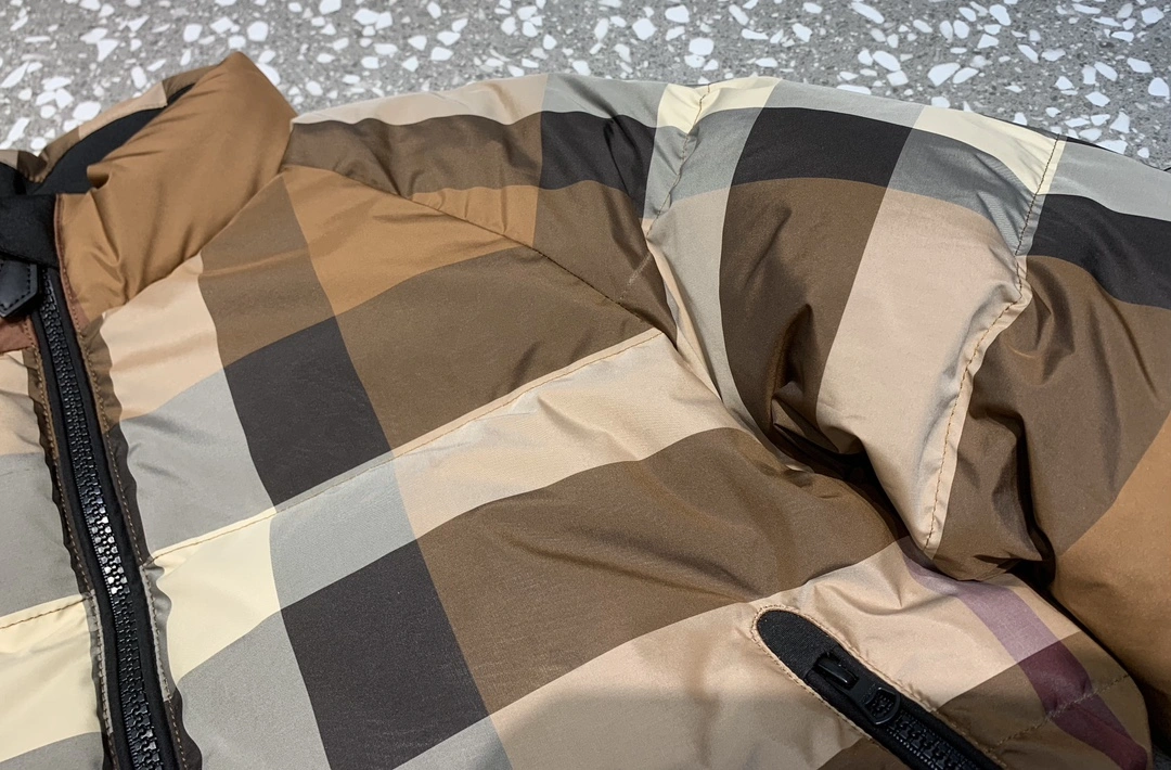 Colorful Burberry Down Jackets 106039