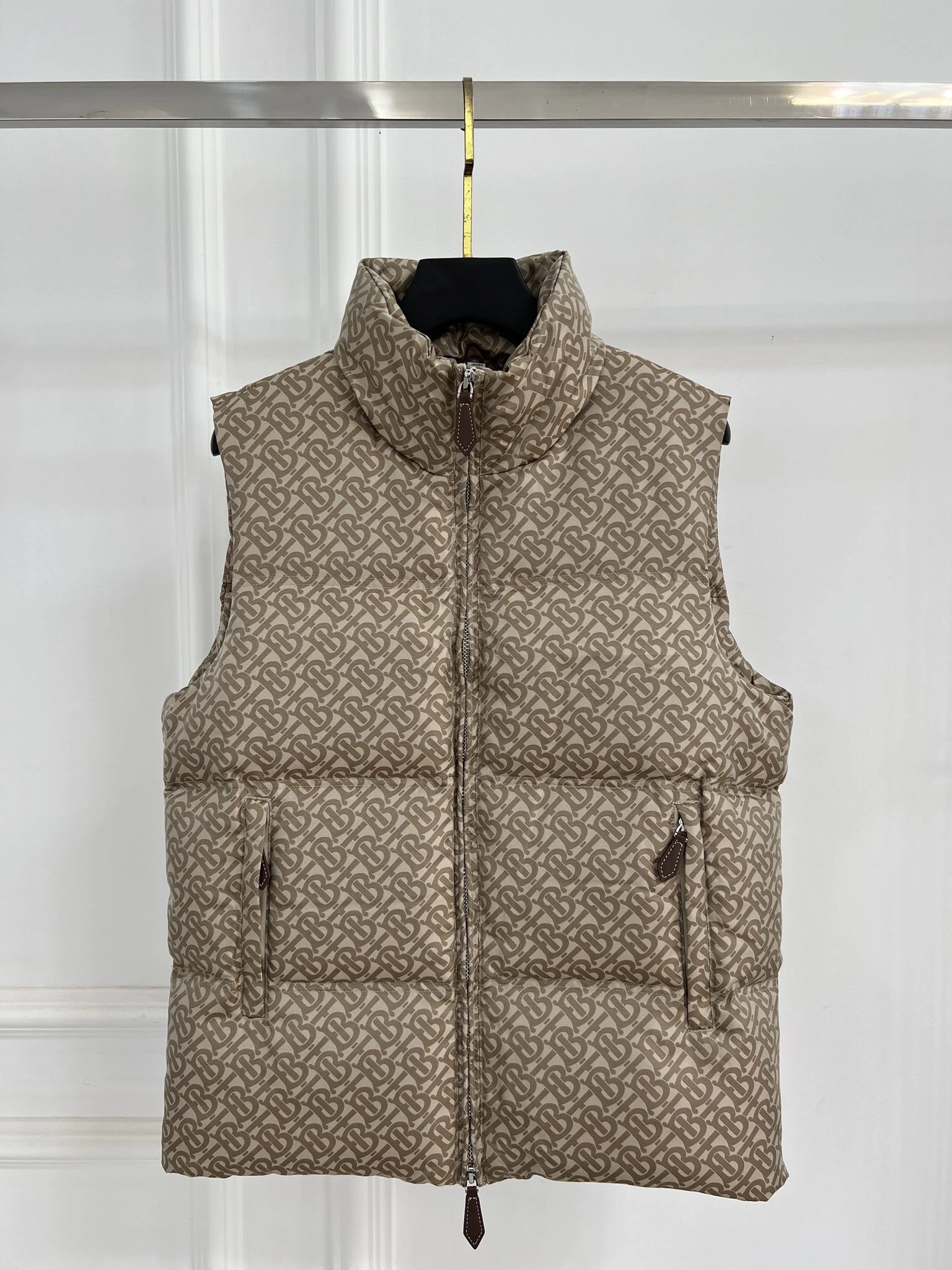 MoistureWicking Burberry Down Jackets 106036