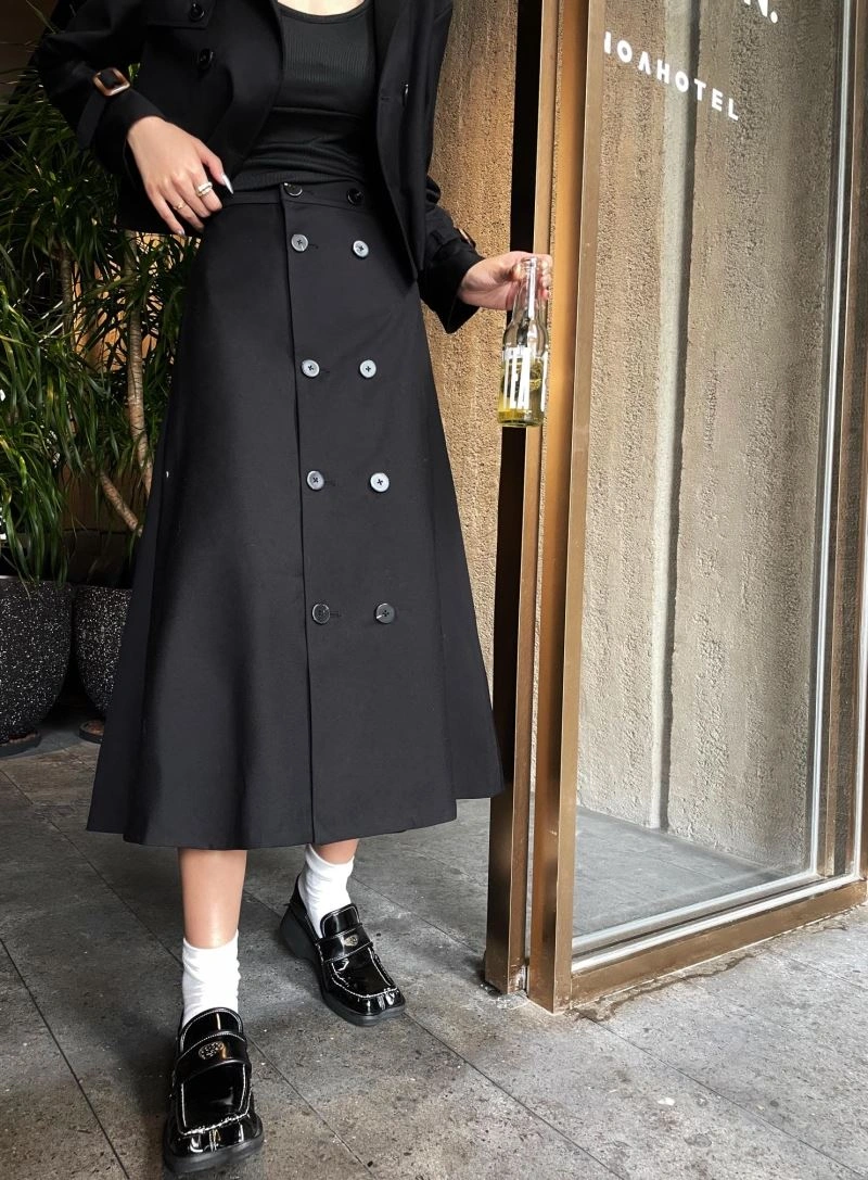 Classic Burberry Dress Suits 104804