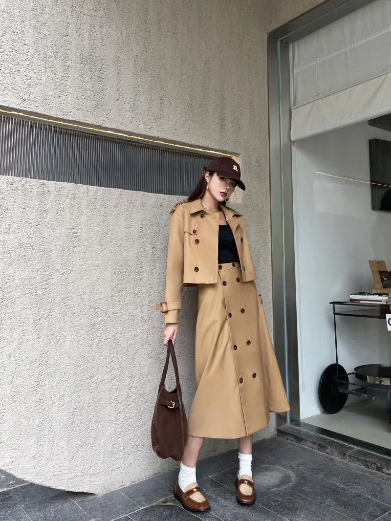 Burberry Dress Suits SmoothTexture 104810