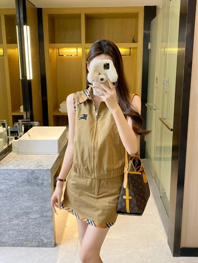 Burberry Dress Suits ZipUp 99185