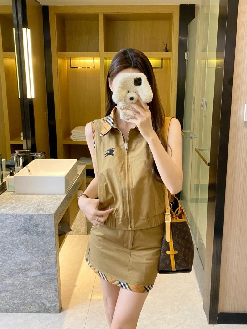 Burberry Dress Suits ZipUp 99185