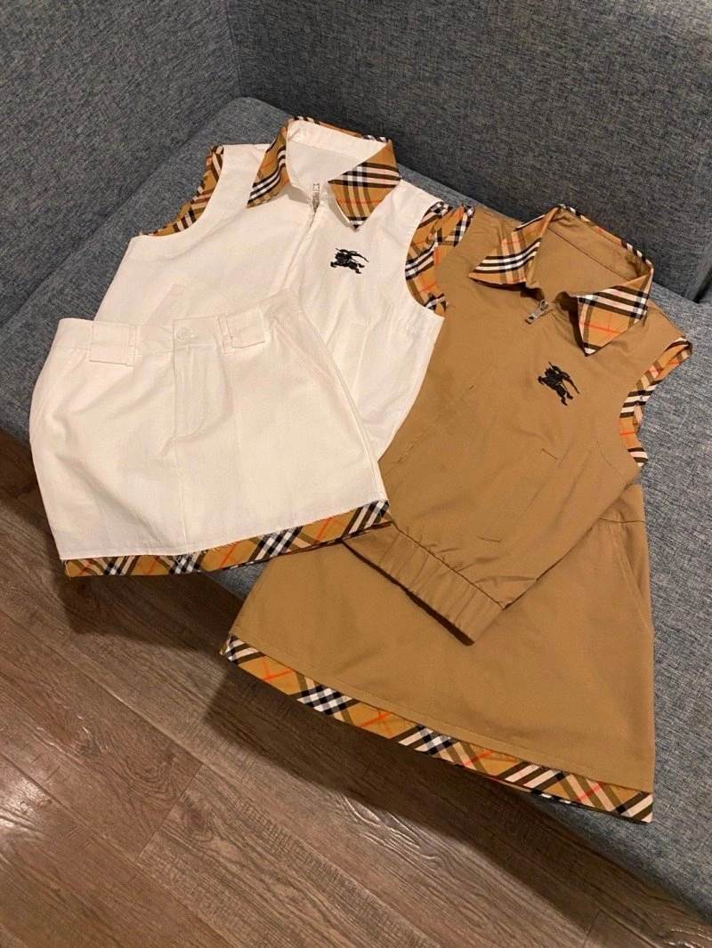 Burberry Dress Suits ZipUp 99181