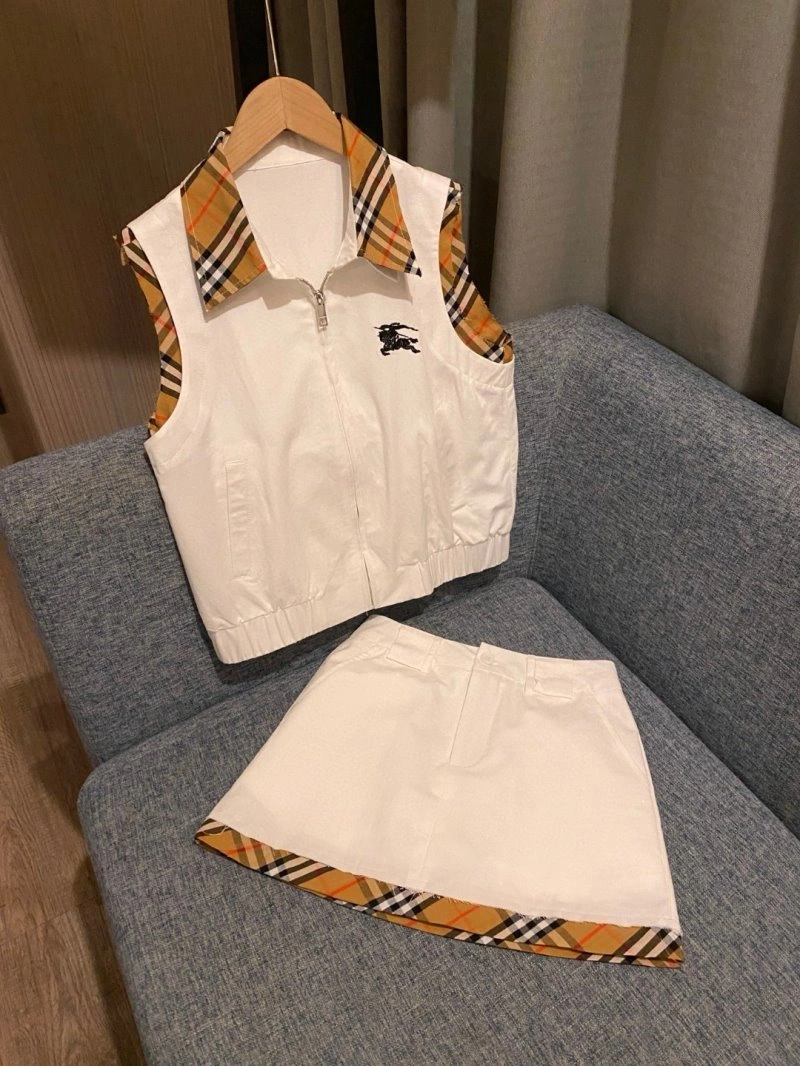 Burberry Dress Suits ZipUp 99181