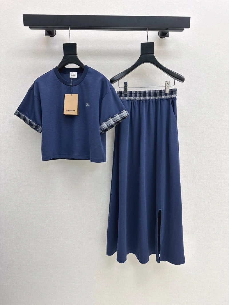 Bright Burberry Dress Suits 99200