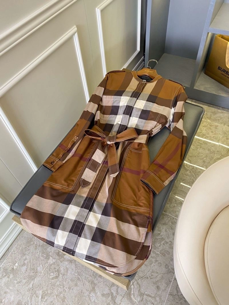 Functional Burberry Dress 104975