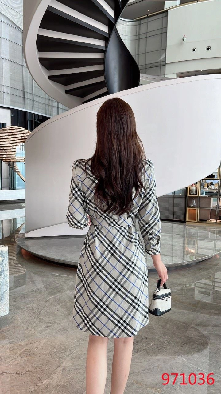 Burberry Dress MoistureWicking 104925