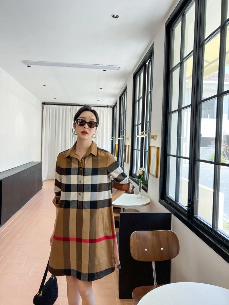 Burberry Dress Refined 104952