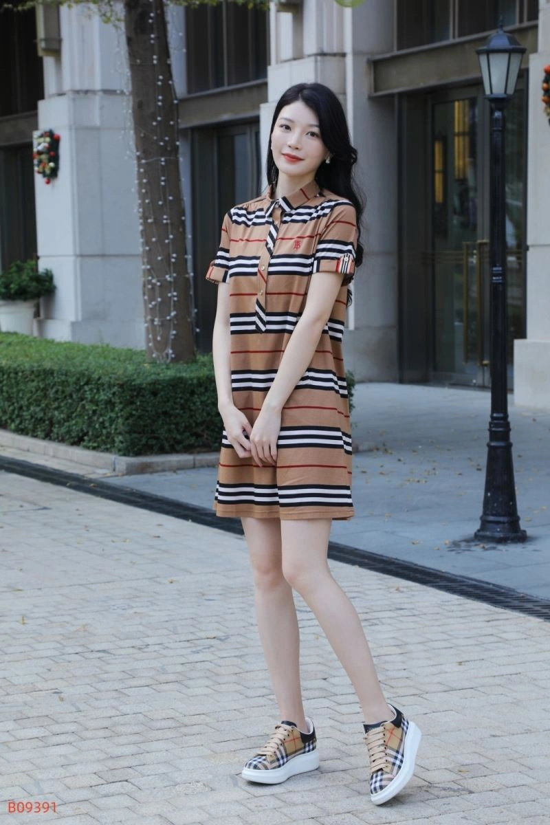 Lightweight Burberry Dress 104907