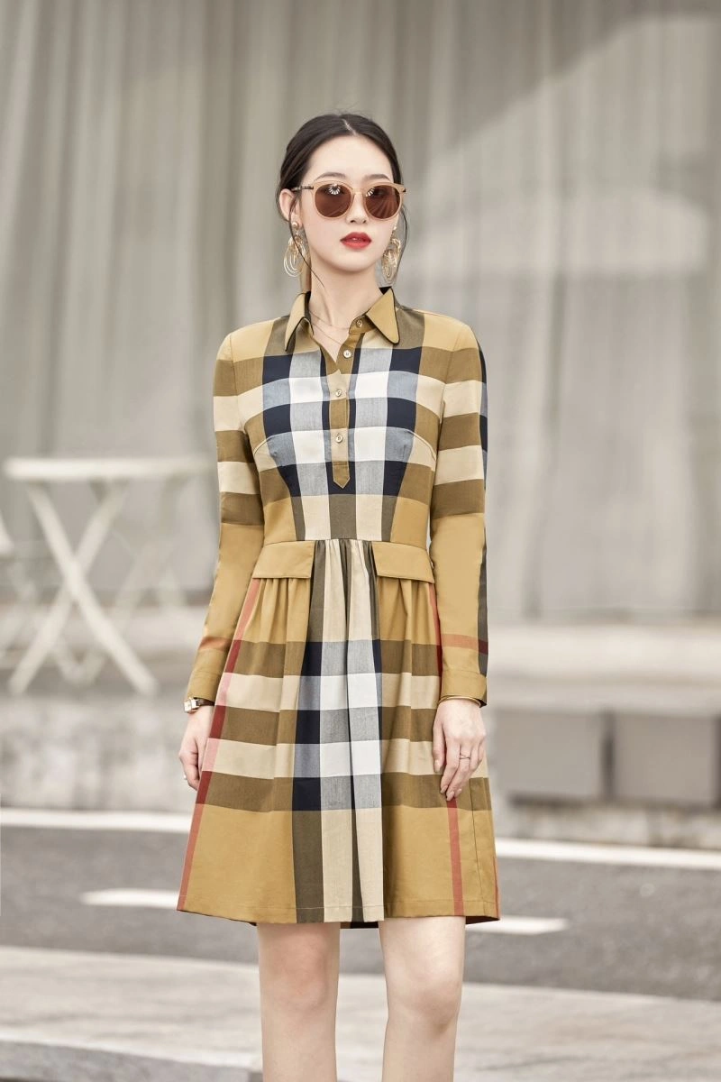 Burberry Dress Refined 104853