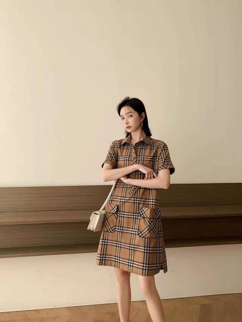 Sophisticated Burberry Dress 104858