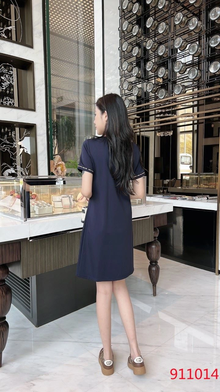 Trendsetting Burberry Dress 104879