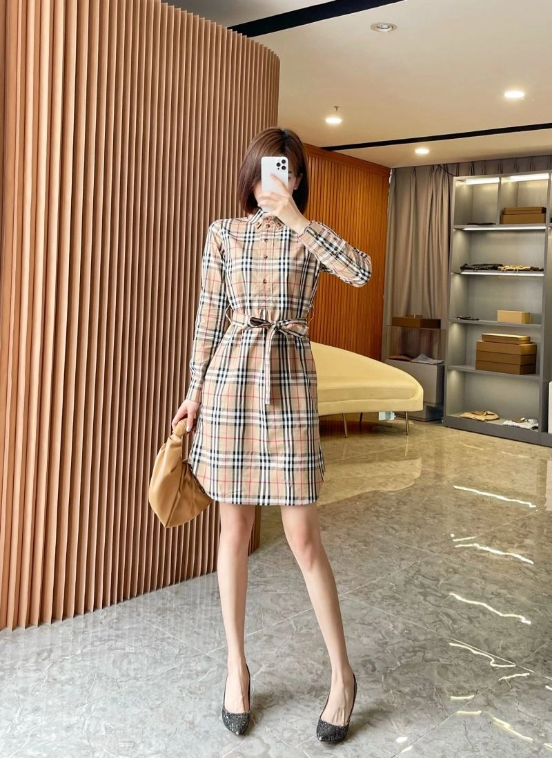 Effortless Burberry Dress 104821