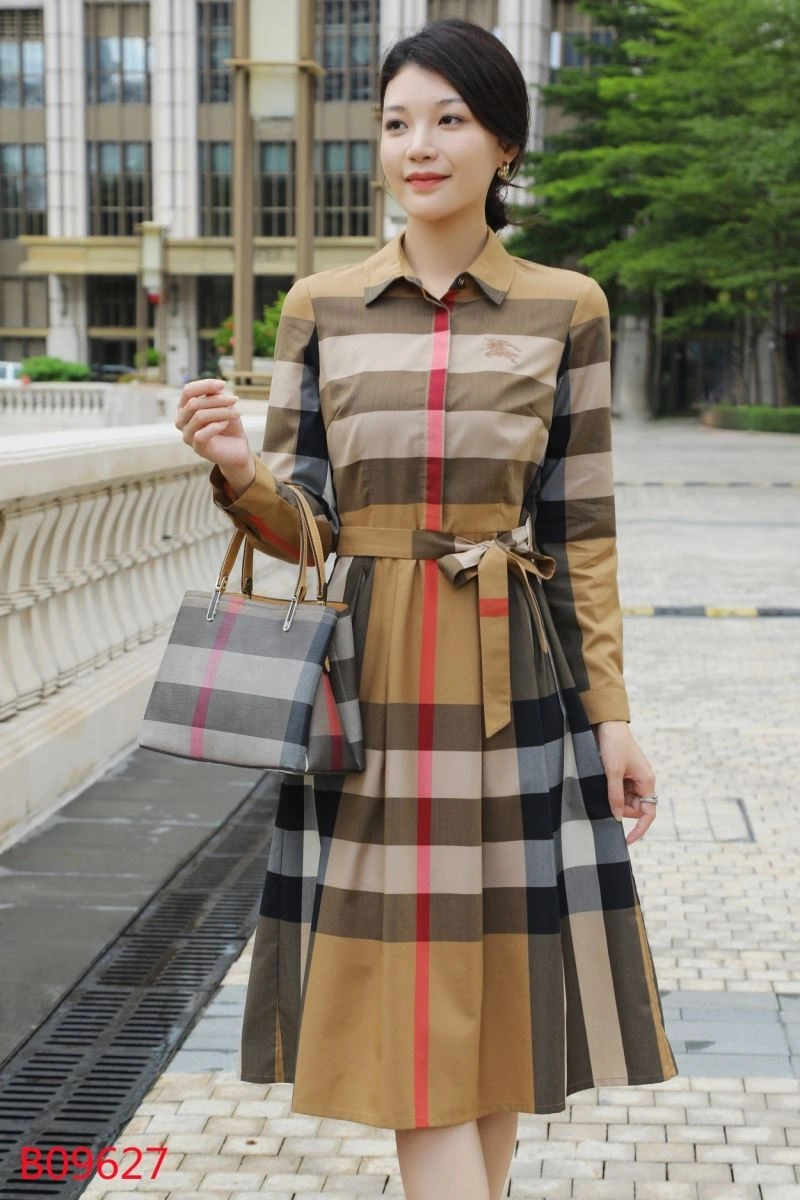 Resilient Burberry Dress 104854