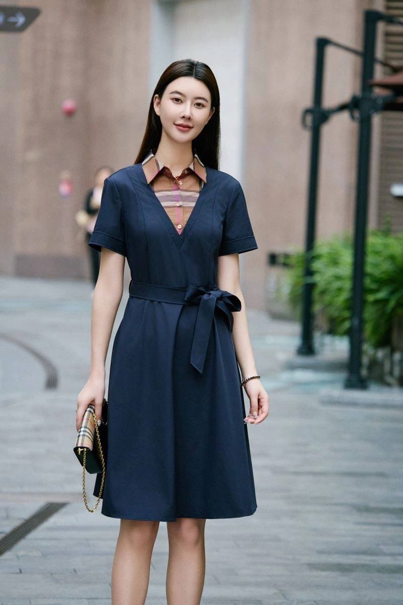 Fashionable Burberry Dress 104792