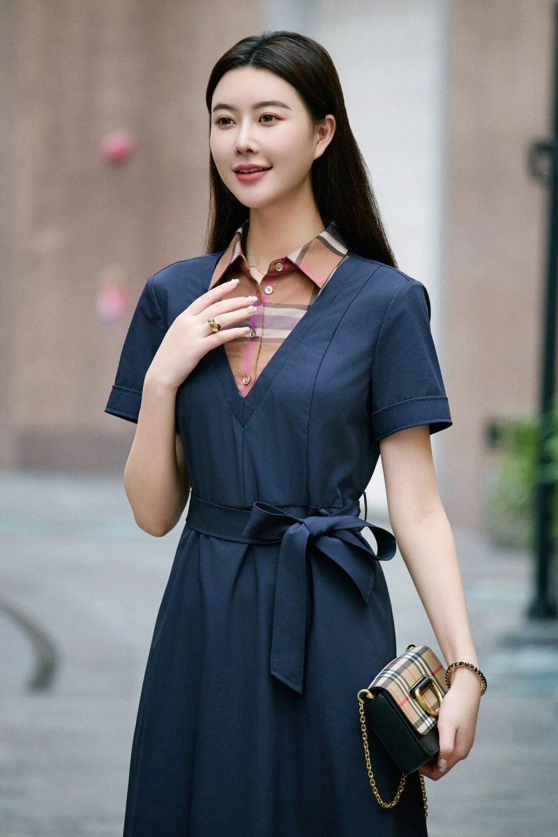 Fashionable Burberry Dress 104792