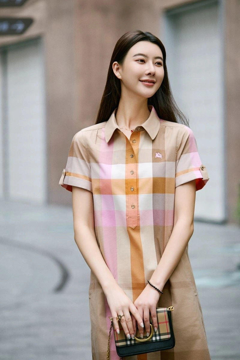 Burberry Dress Chic 104777