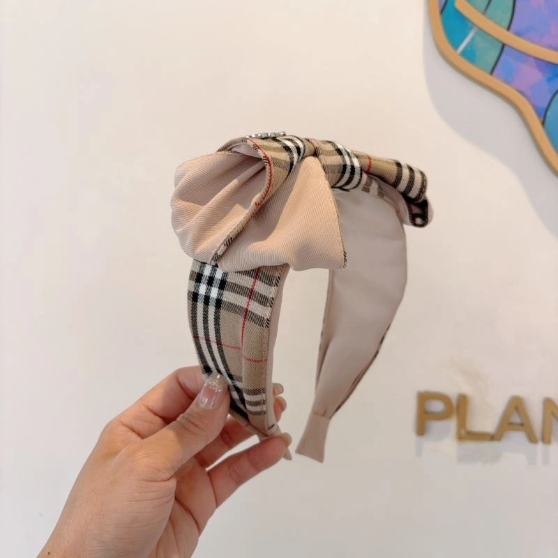 Compact Burberry Hair Hoop 263406