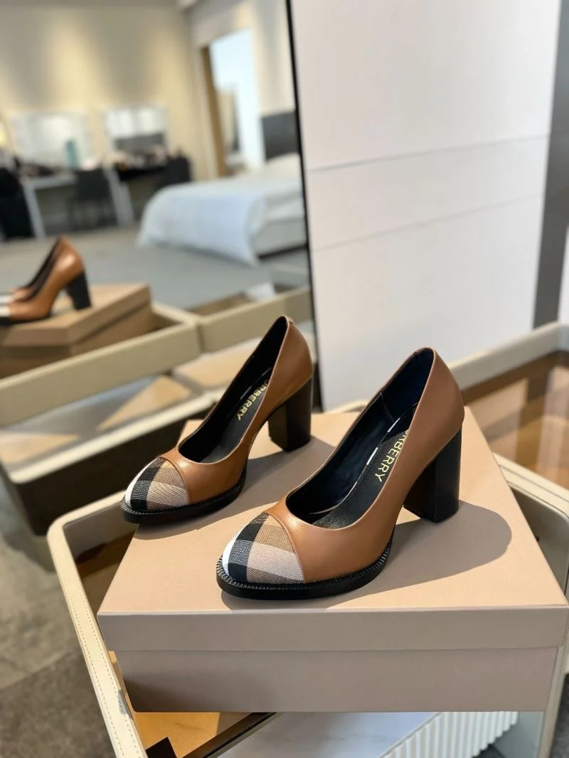 Timeless Burberry Heeled Shoes 17115