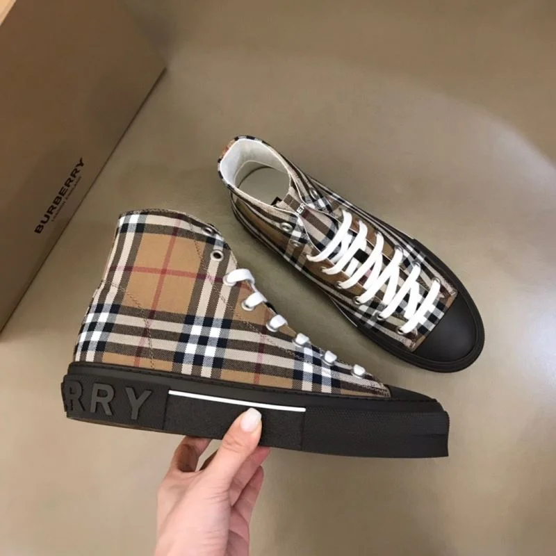 Burberry High Shoes Resilient 17096