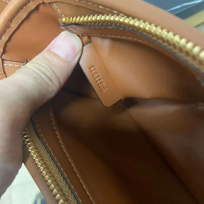 Snug Burberry Hobo Bags 38115