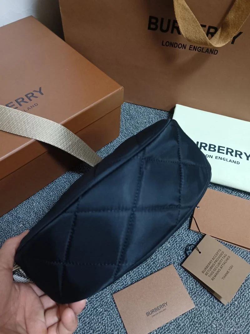 Burberry Hobo Bags QuickDry 38114