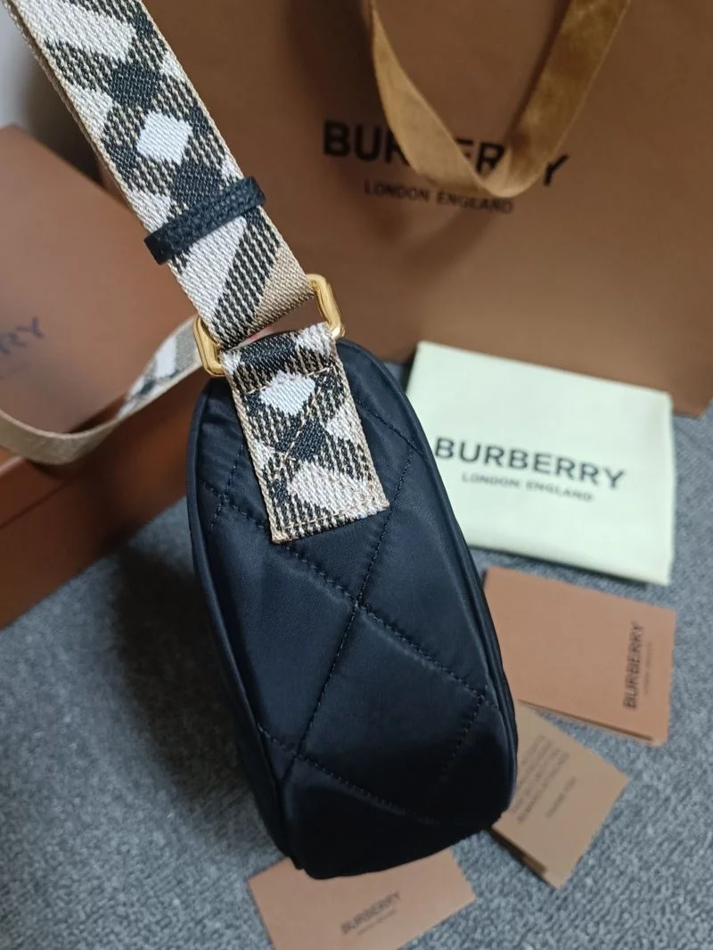 Burberry Hobo Bags QuickDry 38114