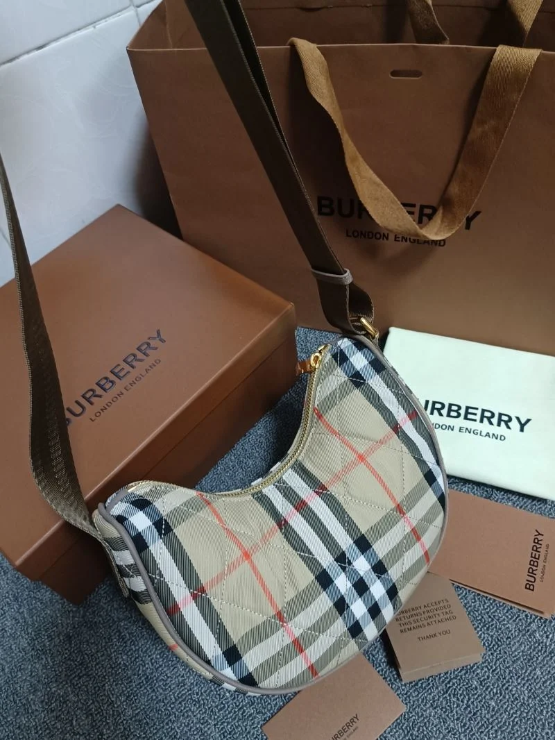 Unisex Burberry Hobo Bags 38101