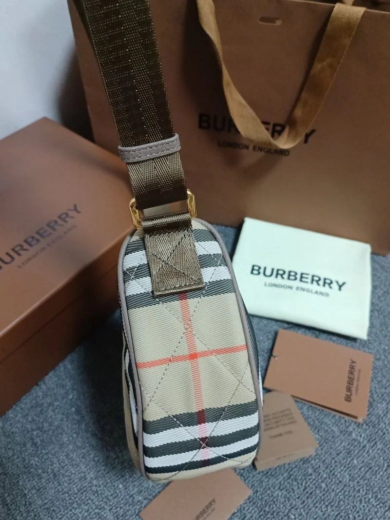 Unisex Burberry Hobo Bags 38101