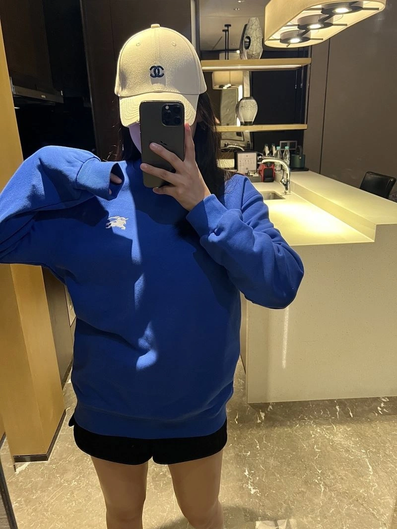 Elegant Burberry Hoodies 103198
