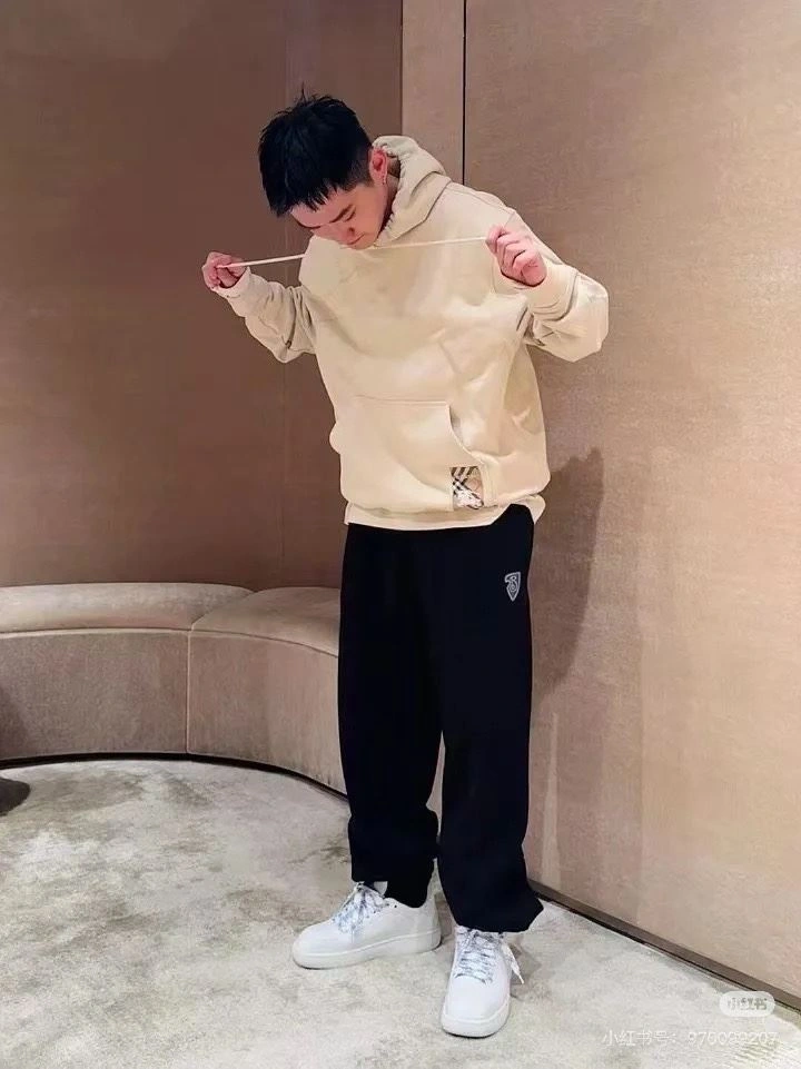 Timeless Burberry Hoodies 103253