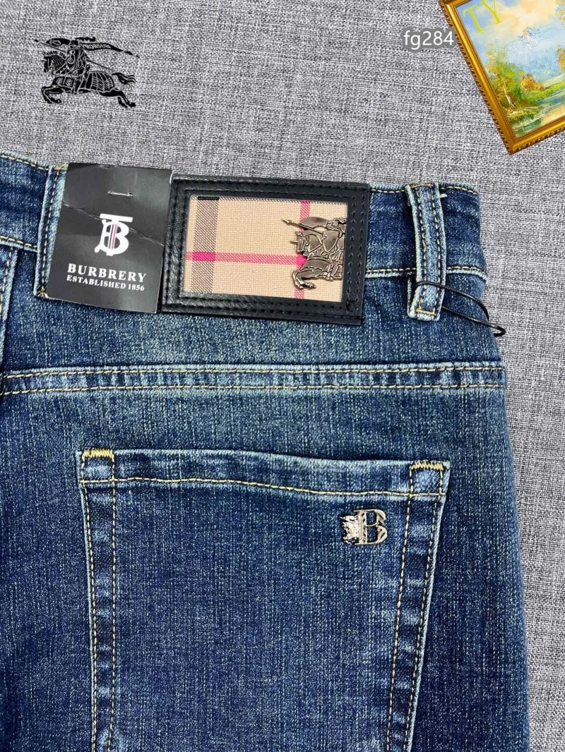 Burberry Jeans Versatile 99404