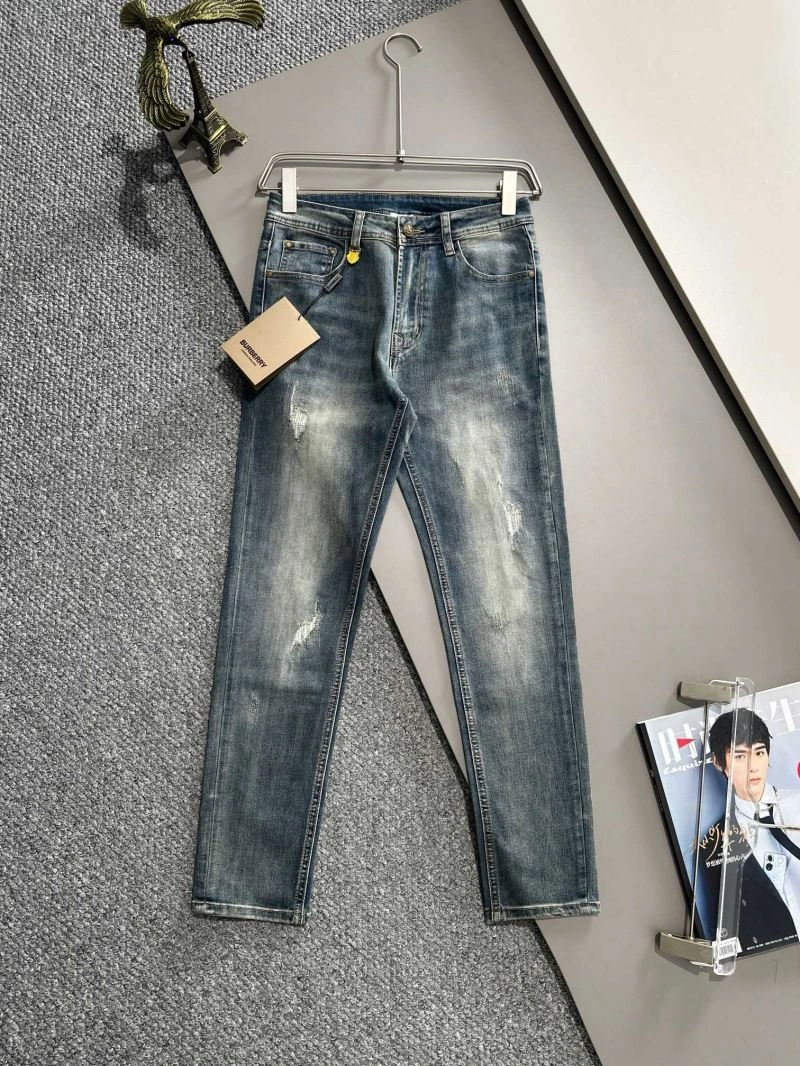 Effortless Burberry Jeans 103180