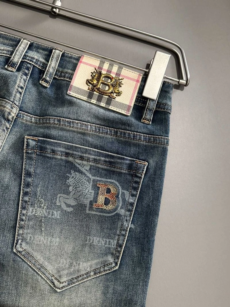 Effortless Burberry Jeans 103180