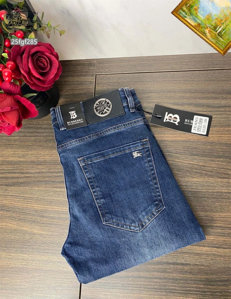 Burberry Jeans Snug 105752