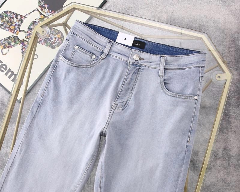 Versatile Burberry Jeans 102843