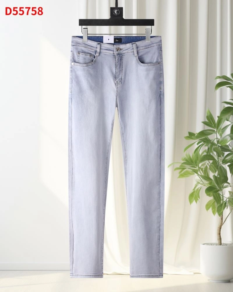 Versatile Burberry Jeans 102843