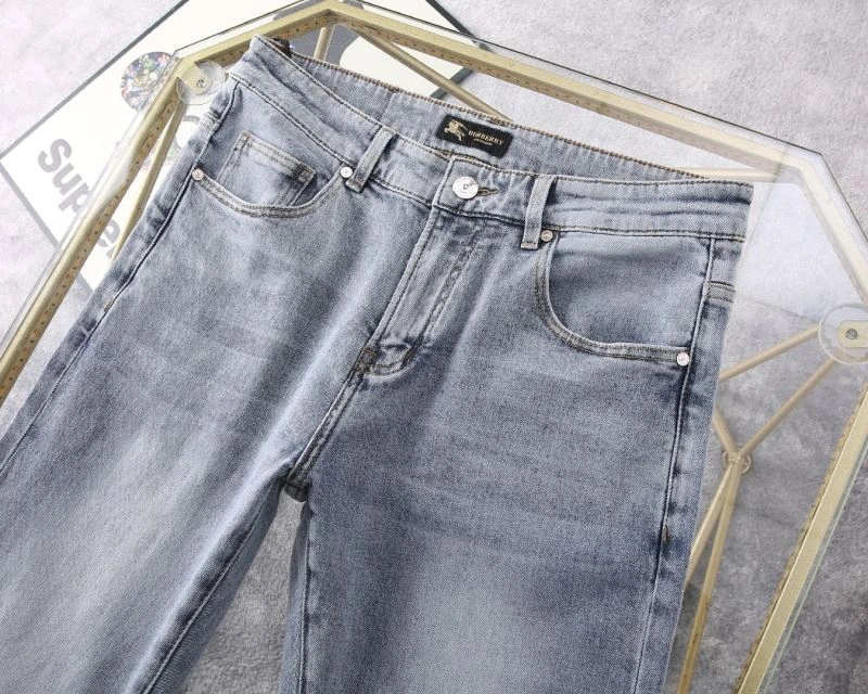Resilient Burberry Jeans 102849